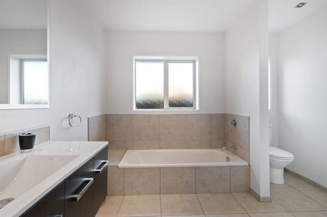 Photo of property in 13 Kingsley Place, Rolleston, 7614