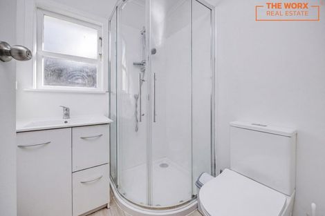 Photo of property in 1/84 Lake Road, Northcote, Auckland, 0627