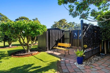 Photo of property in 140 Moana Anu Anu Avenue, Whangamata, 3620