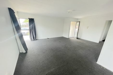 Photo of property in 2/50 Sikkim Crescent, Clover Park, Auckland, 2019