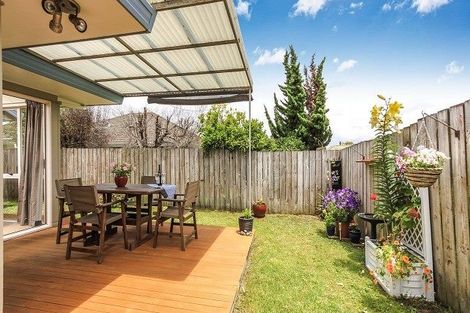 Photo of property in 2/49 Fortunes Road, Half Moon Bay, Auckland, 2012