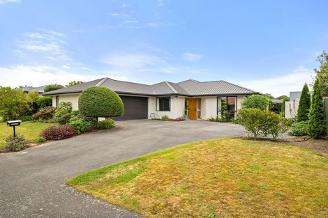 Photo of property in 16 Becmead Drive, Harewood, Christchurch, 8051