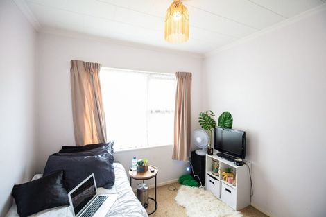 Photo of property in 3 Kebbell Avenue, Levin, 5510