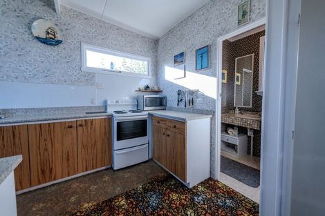 Photo of property in 8 Matai Street, Kaka Point, 9271