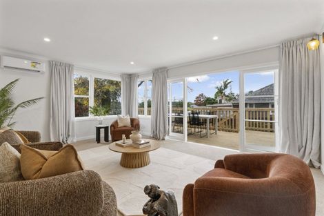 Photo of property in 38 Toru Street, Te Atatu Peninsula, Auckland, 0610