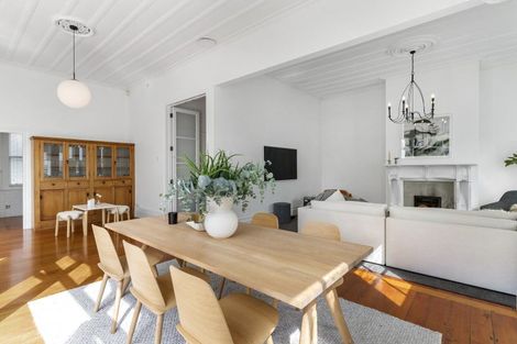 Photo of property in 11 Herne Bay Road, Herne Bay, Auckland, 1011