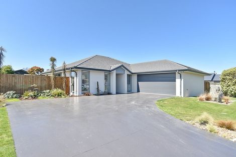 Photo of property in 34 Puhara Avenue, Parklands, Christchurch, 8083