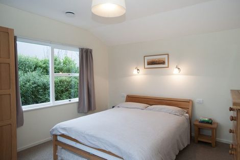 Photo of property in 4 Te Papau Crescent, Diamond Harbour, 8972