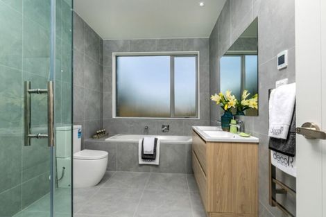 Photo of property in 17 Moemoea Avenue, Kumeu, 0810