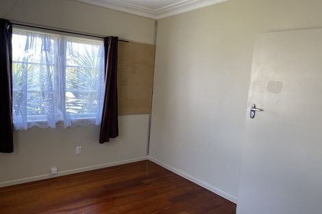Photo of property in 57 View Road, Henderson, Auckland, 0612