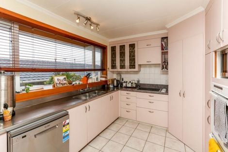 Photo of property in 2/5 Hine Street, New Plymouth, 4310