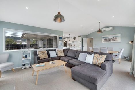 Photo of property in 58 Montgomery Crescent, Kinloch, Taupo, 3377