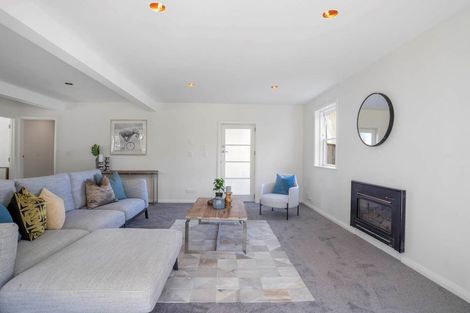 Photo of property in 4 Montgomery Avenue, Belmont, Auckland, 0622