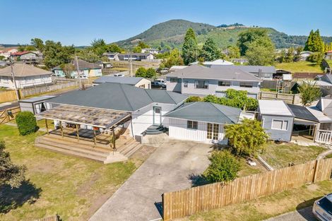 Photo of property in 10 Murray Road, Fairy Springs, Rotorua, 3015