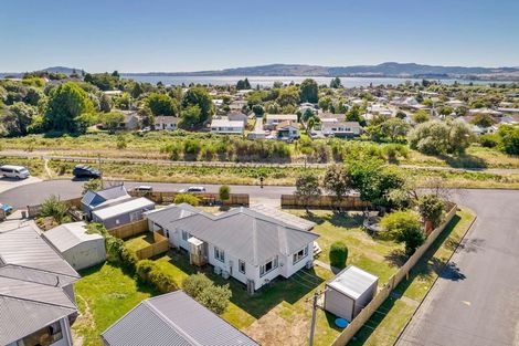 Photo of property in 10 Murray Road, Fairy Springs, Rotorua, 3015