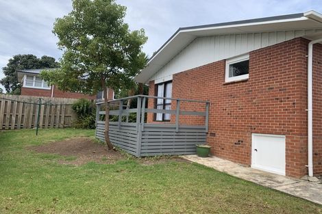 Photo of property in 1/5b Mcintyre Road, Mangere Bridge, Auckland, 2022