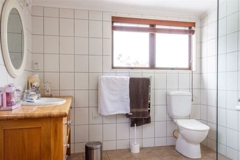 Photo of property in 114 Riverview Road, Kerikeri, 0230