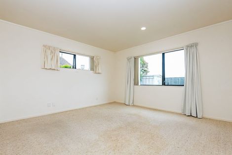 Photo of property in 100 Amberley Avenue, Highbury, Palmerston North, 4412