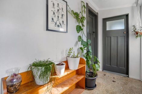Photo of property in 38 Queen Street, Winton, 9720