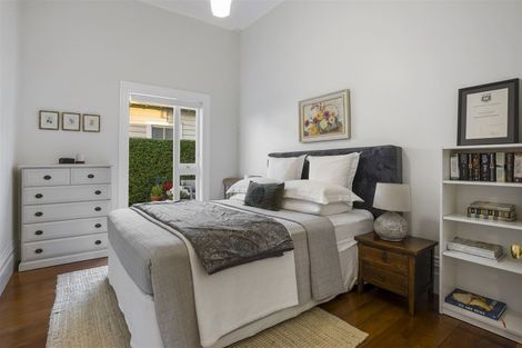 Photo of property in 61 Aroha Avenue, Sandringham, Auckland, 1025