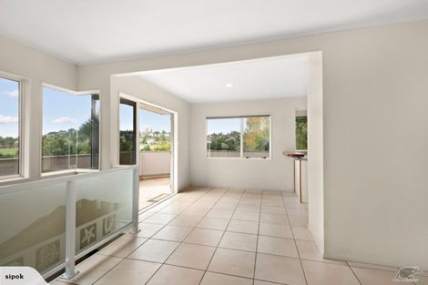 Photo of property in 1/5 Pelican Lane, Unsworth Heights, Auckland, 0632