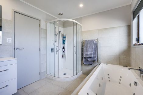 Photo of property in 44 Guppy Road, Greenmeadows, Napier, 4112