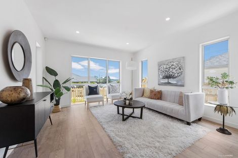 Photo of property in 25 Reserva Crescent, Kumeu, 0810