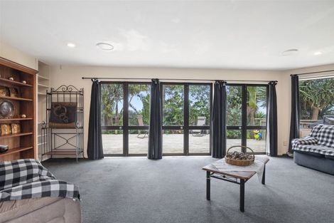 Photo of property in 30 Kotuku Road, Otaua, Waiuku, 2682