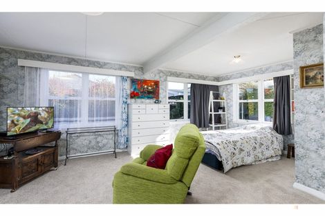 Photo of property in 15 Rugby Street, Waimate, 7924