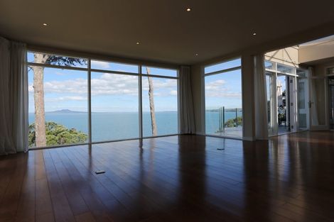 Photo of property in 77 Cliff Road, Torbay, Auckland, 0630