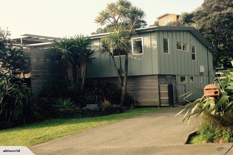 Photo of property in 60 Waitea Road, Muriwai, Waimauku, 0881