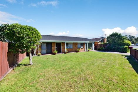 Photo of property in 4 Chablis Place, Henderson, Auckland, 0612