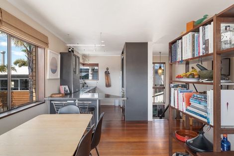 Photo of property in 68a Valley Road, Mount Maunganui, 3116