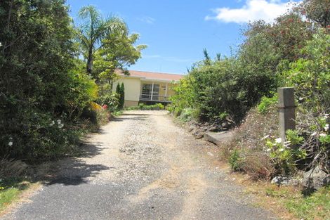 Photo of property in 12 Seaview Road, Cable Bay, 0420