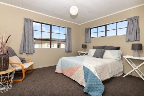 Photo of property in 4 Jasmine Avenue, Dinsdale, Hamilton, 3204