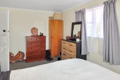 Photo of property in 10 Easton Street, Foxton, 4814