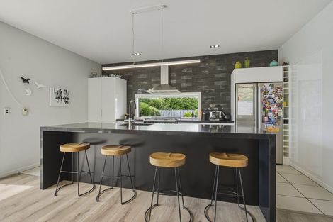 Photo of property in 48 Holyport Close, Fairfield, Dunedin, 9018