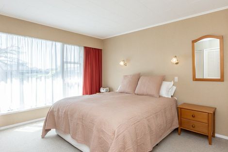 Photo of property in 11 Totara Street, Taradale, Napier, 4112