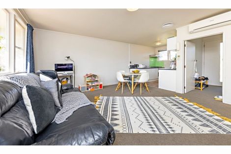 Photo of property in 1/67a Kenderdine Road, Papatoetoe, Auckland, 2025