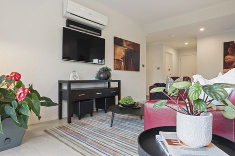 Photo of property in 43a Terry Smyth Drive, Kumeu, 0892