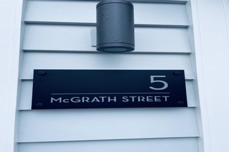 Photo of property in 1/5 Mcgrath Street, Napier South, Napier, 4110