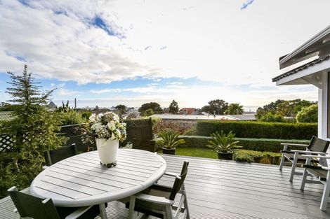 Photo of property in 15a Glen Almond Street, New Plymouth, 4310