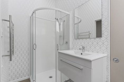 Photo of property in 302 Dickson Road, Papamoa Beach, Papamoa, 3118