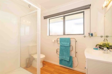 Photo of property in 4 Oribi Place, Whitianga, 3510