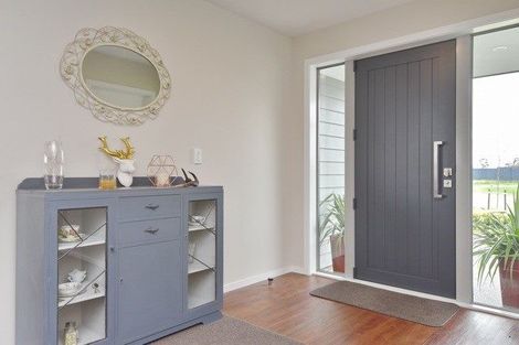 Photo of property in 11 Cassini Place, Leeston, 7632