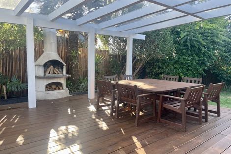 Photo of property in 9 Ross Crescent, Orewa, 0931