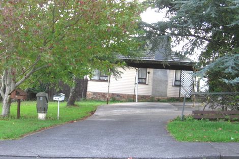 Photo of property in 1/114 Kervil Avenue, Te Atatu Peninsula, Auckland, 0610