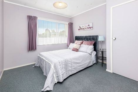Photo of property in 2/11 Imogene Way, Half Moon Bay, Auckland, 2012