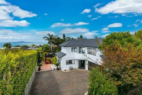 Photo of property in 1/3 Auld Street, Torbay, Auckland, 0630