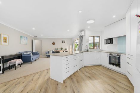 Photo of property in 33 Cate Road, Rototuna North, Hamilton, 3210